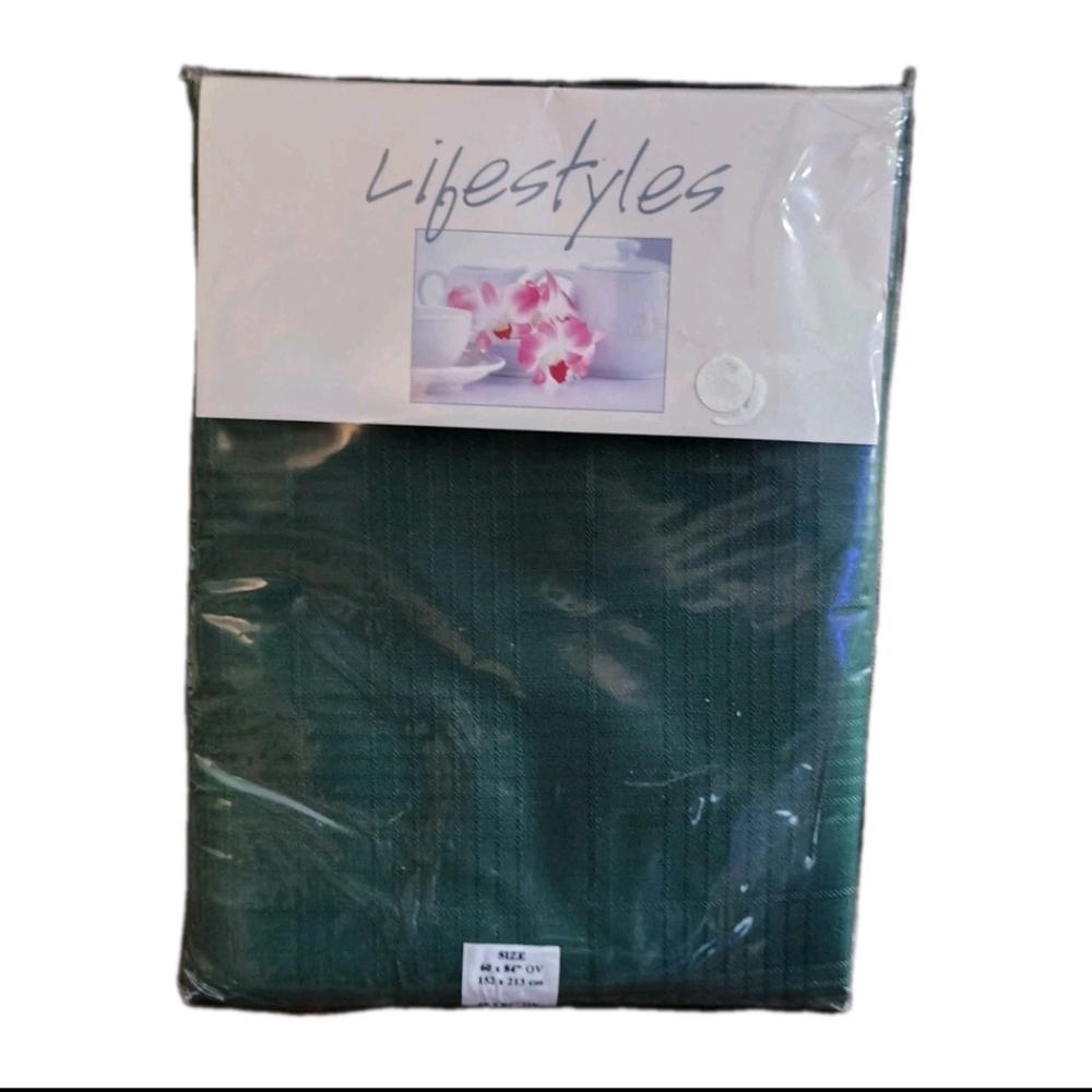 Bardwil Linens Oval Table Linen 60 x 84"